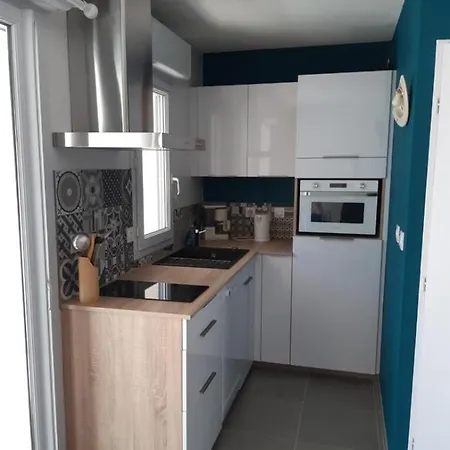 T2 Pour 4 Pers Dans Residence Avec Piscine La Rochelle Les Minines Apartment *