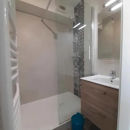 Apartment T2 Pour 4 Pers Dans Residence Avec Piscine La Rochelle Les Minines La Rochelle (Charente-Maritime)